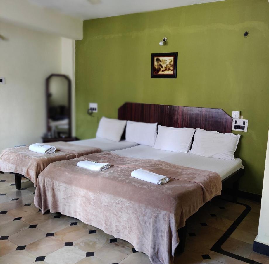 Hotel Caveri Comfort Inn Madikeri Zewnętrze zdjęcie