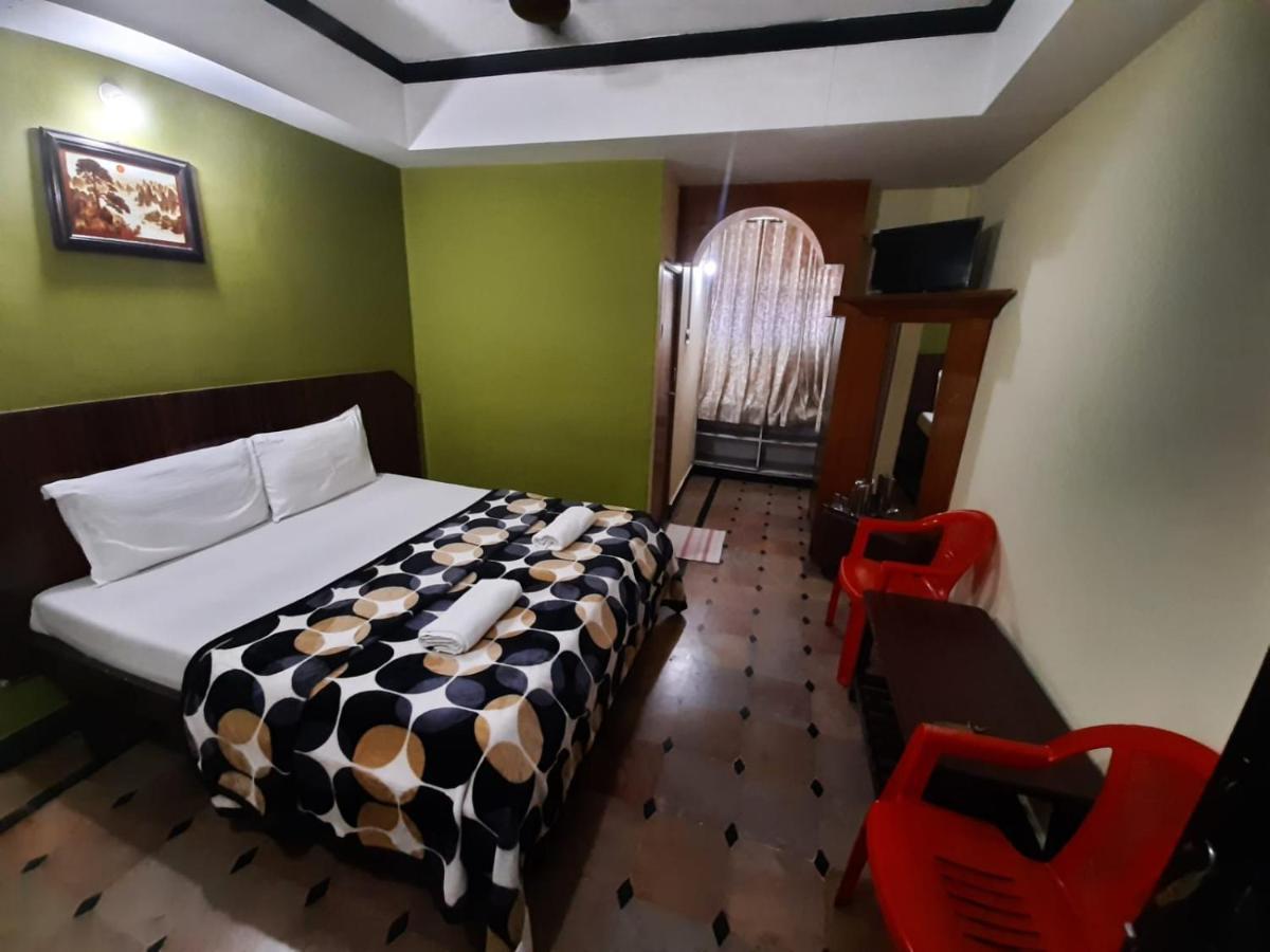 Hotel Caveri Comfort Inn Madikeri Zewnętrze zdjęcie