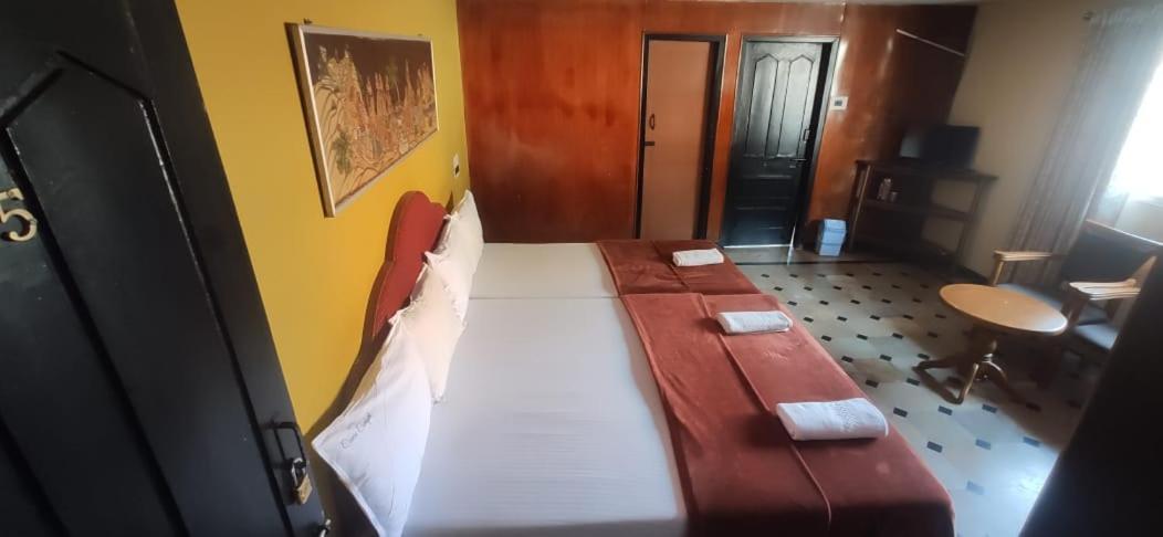 Hotel Caveri Comfort Inn Madikeri Zewnętrze zdjęcie